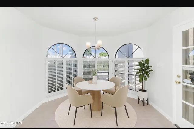 $605,000 | 4009 East Round Hill Drive, Phoenix, AZ 85028