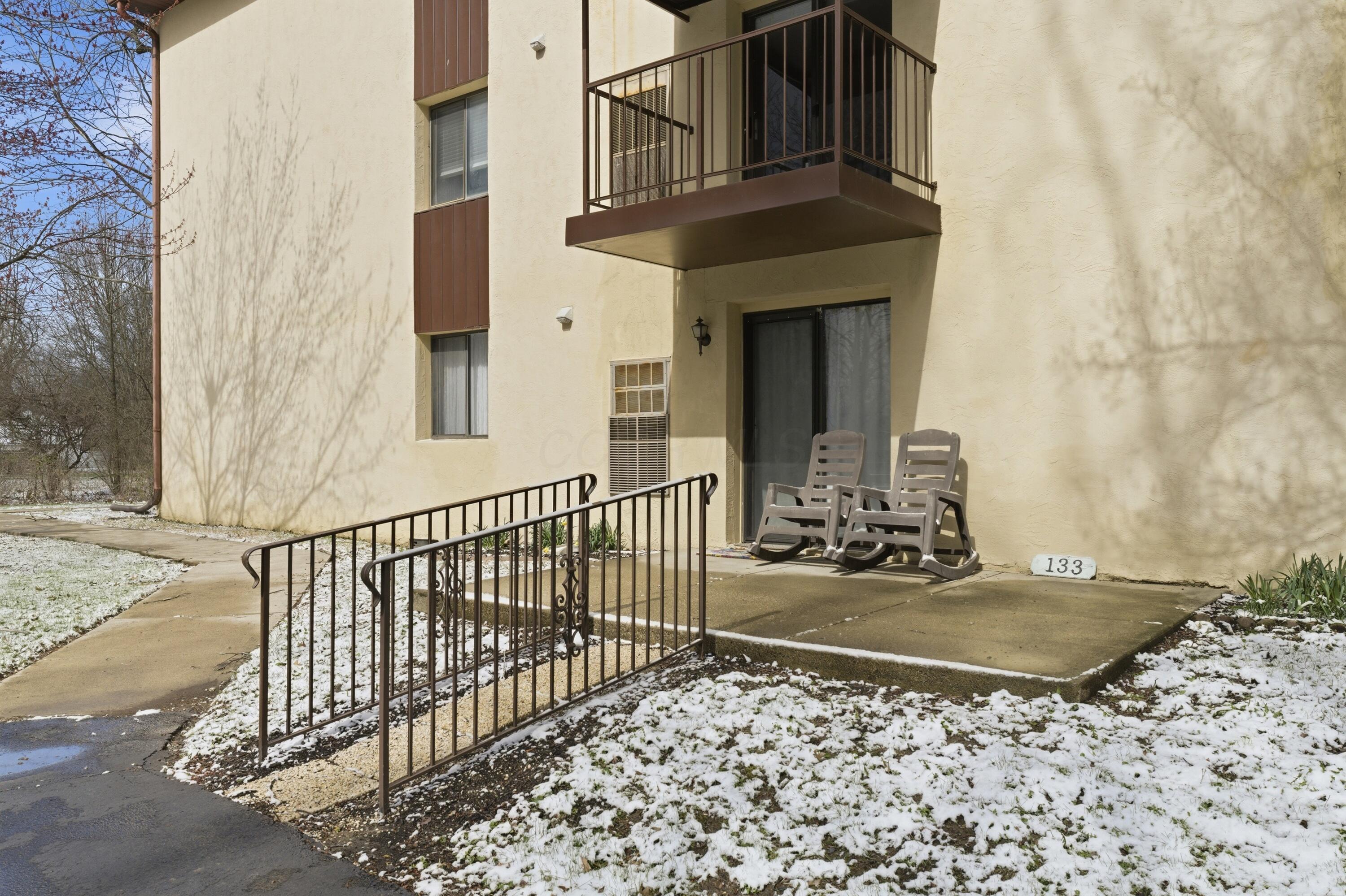 3941 Karl Road, Unit 133 Columbus, OH 43224 - Photo 2 of 23