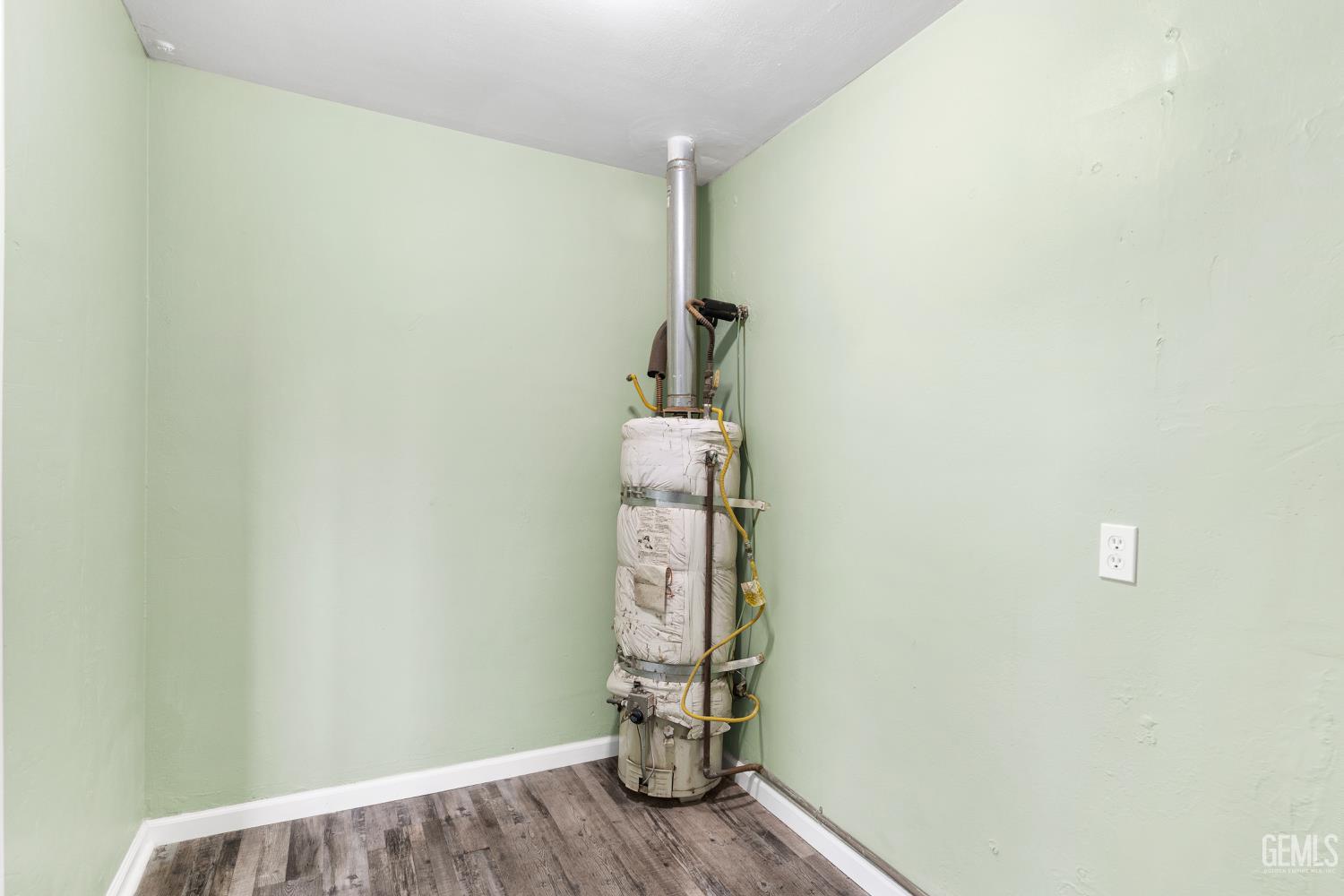 Undisclosed Address Bakersfield, CA 93308 - Photo 22 of 26