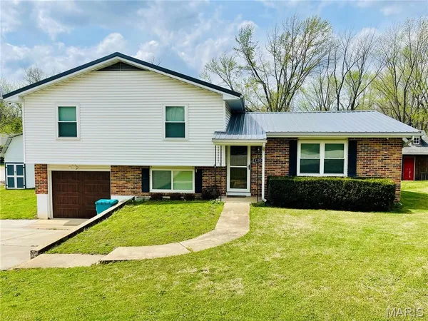 $255,000 | 1255 Diane Street, St. Clair, MO 63077