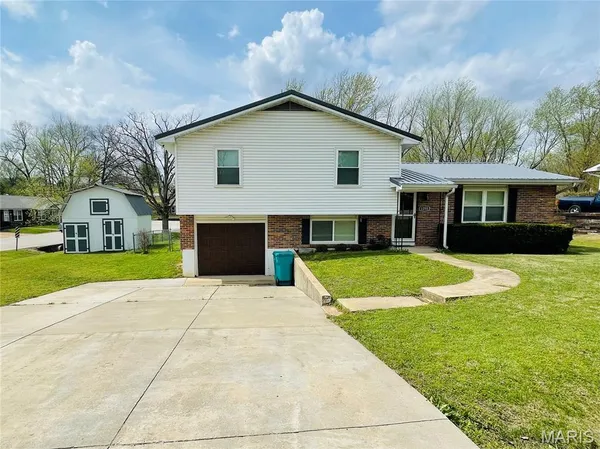 $255,000 | 1255 Diane Street, St. Clair, MO 63077