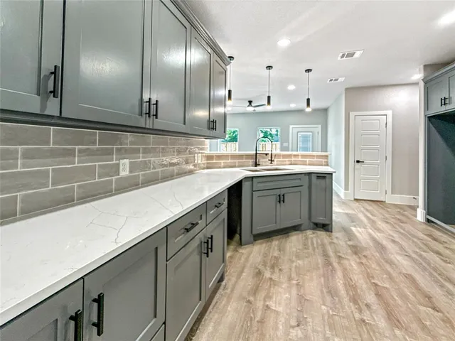 $399,999 | 2130 Kathleen Avenue, Dallas, TX 75216