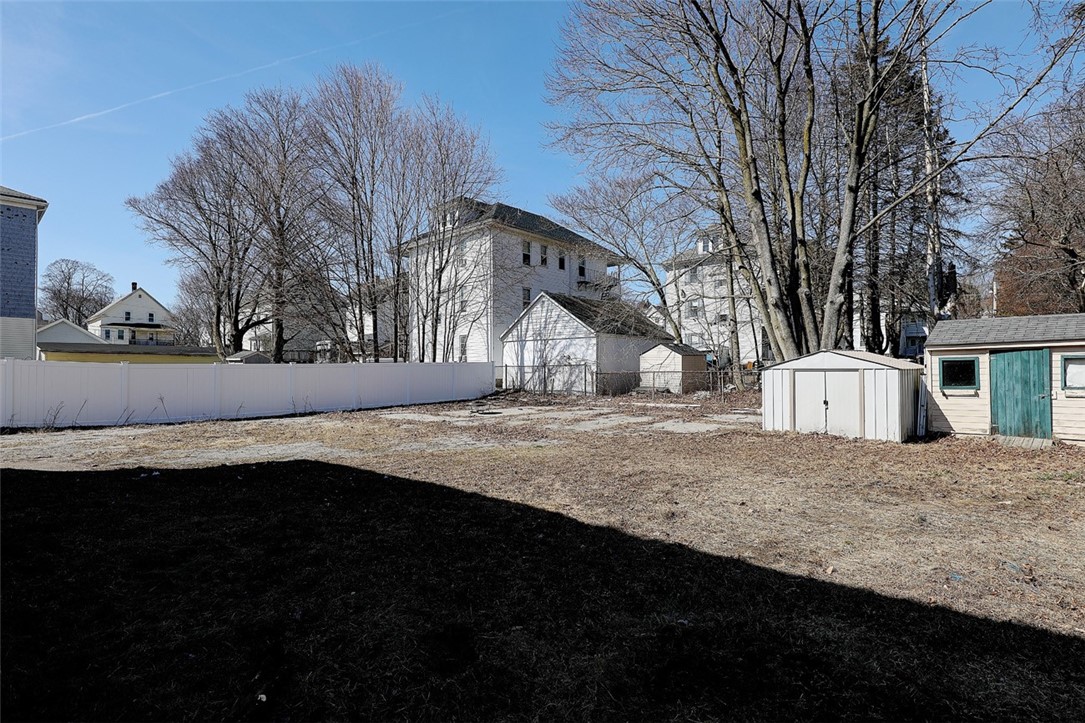 141 Farm Street Woonsocket, RI 02895 - Photo 6 of 28