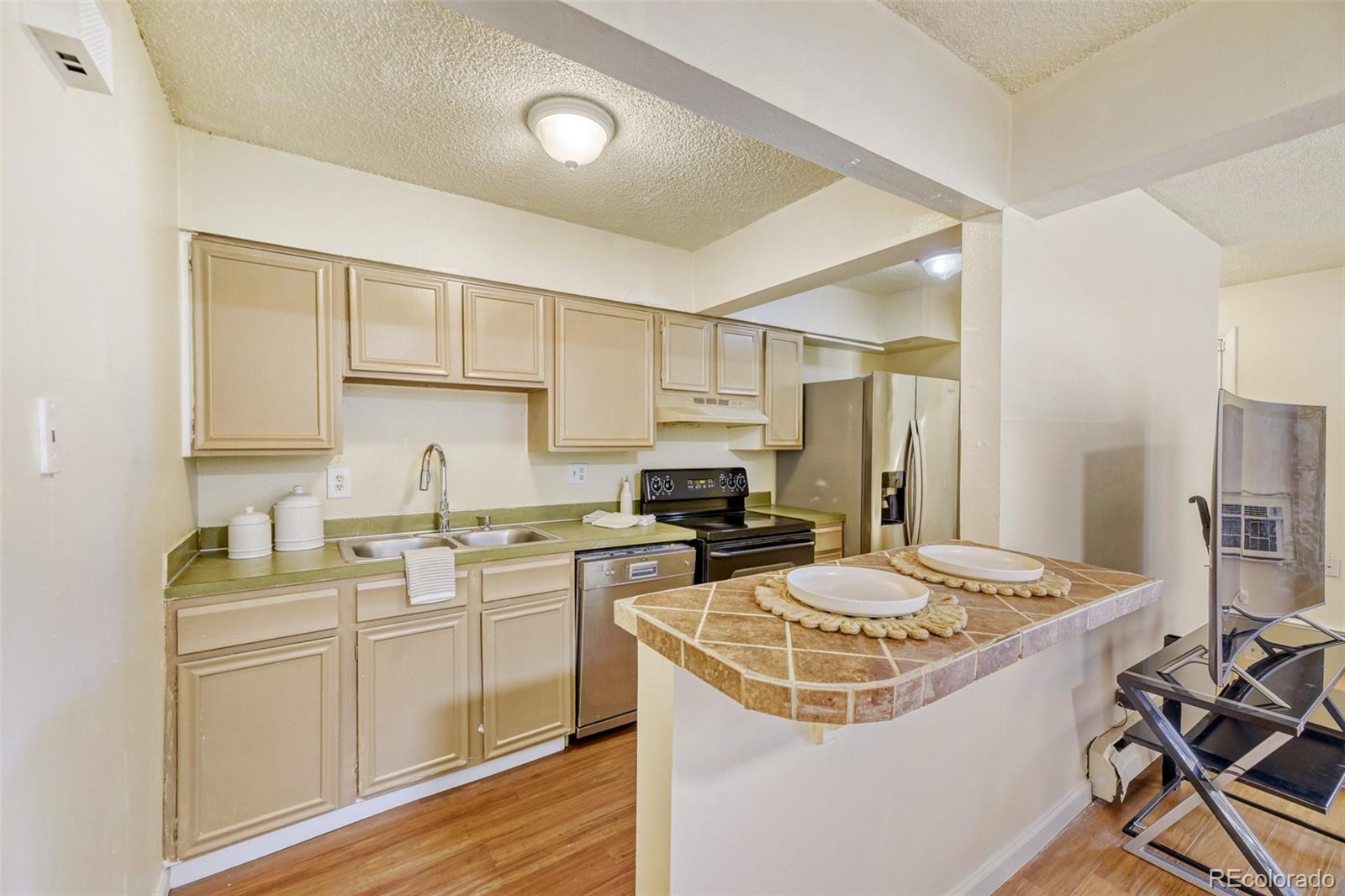 4641 South Lowell Boulevard, Unit B Denver, CO 80236 - Photo 8 of 17