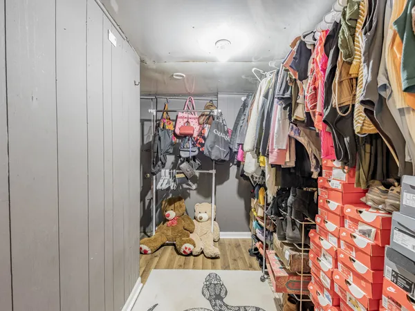 a view of a walk in closet