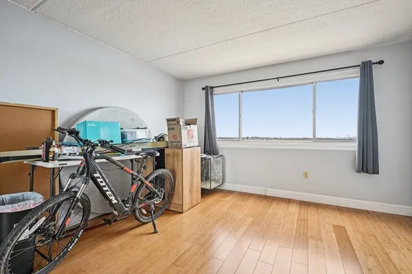 $425,000 | 200 Cove Way, Unit 1004, Quincy, MA 02169