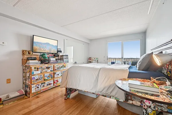 $425,000 | 200 Cove Way, Unit 1004, Quincy, MA 02169