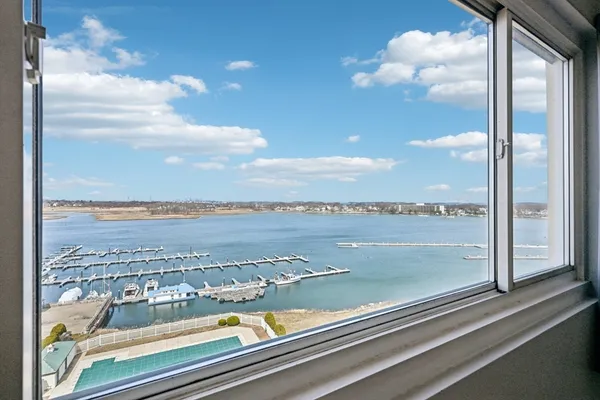 $425,000 | 200 Cove Way, Unit 1004, Quincy, MA 02169