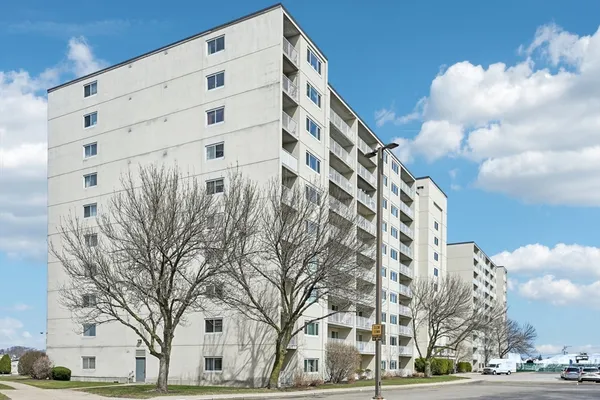 $425,000 | 200 Cove Way, Unit 1004, Quincy, MA 02169