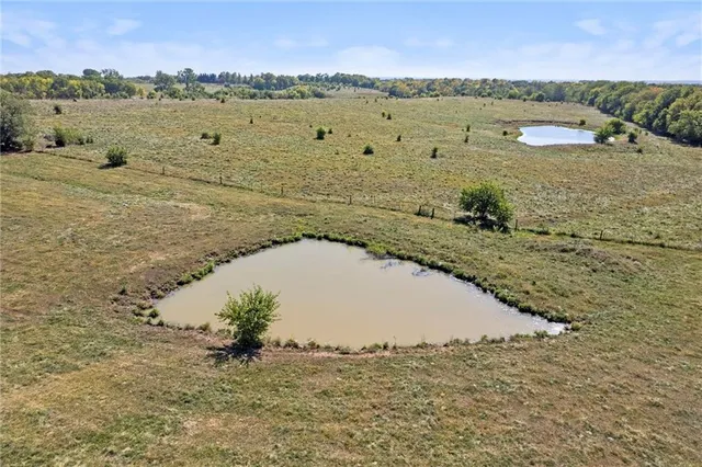 $800,000 | 174th Street, Linwood, KS 66052