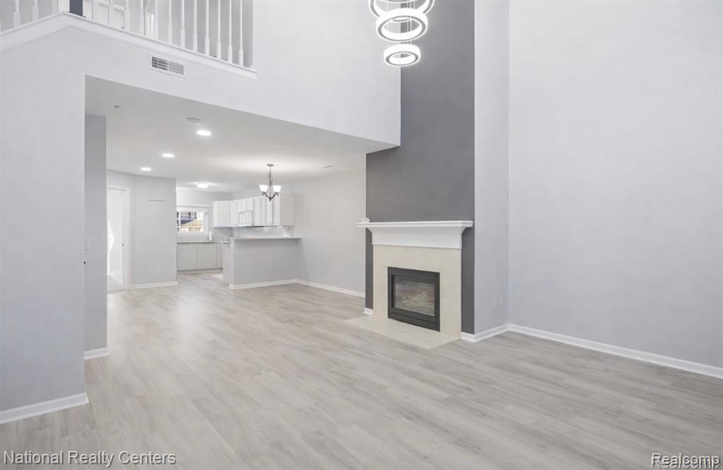 16878 Farmington Road Livonia, MI 48154 - Photo 5 of 24