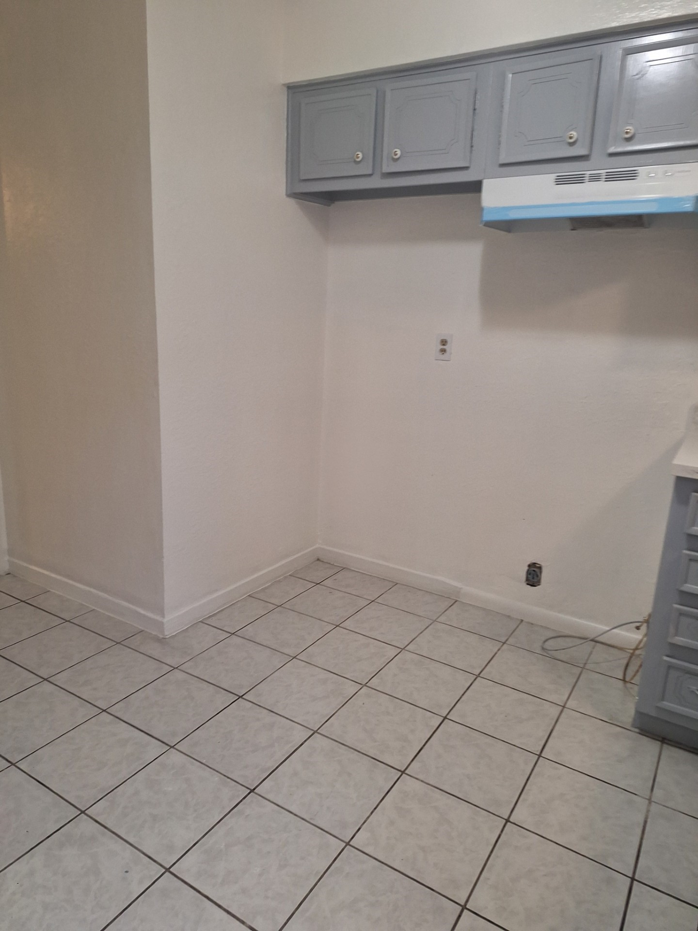 7900 Westheimer Road, Unit 127 Houston, TX 77063 - Photo 8 of 12 a view of utility room