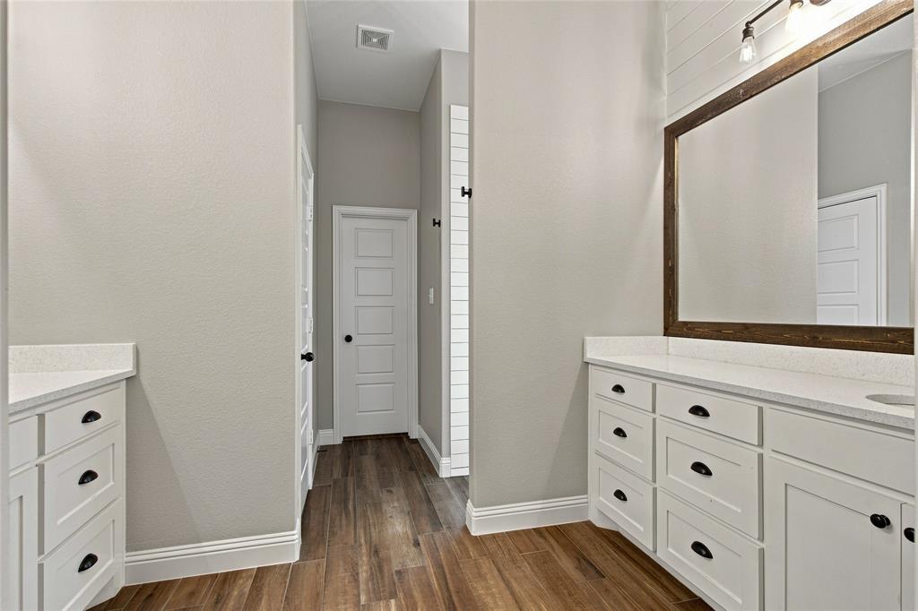 713 Chaparral Road Sanger, TX 76266 - Photo 17 of 31 Gallery Image 17