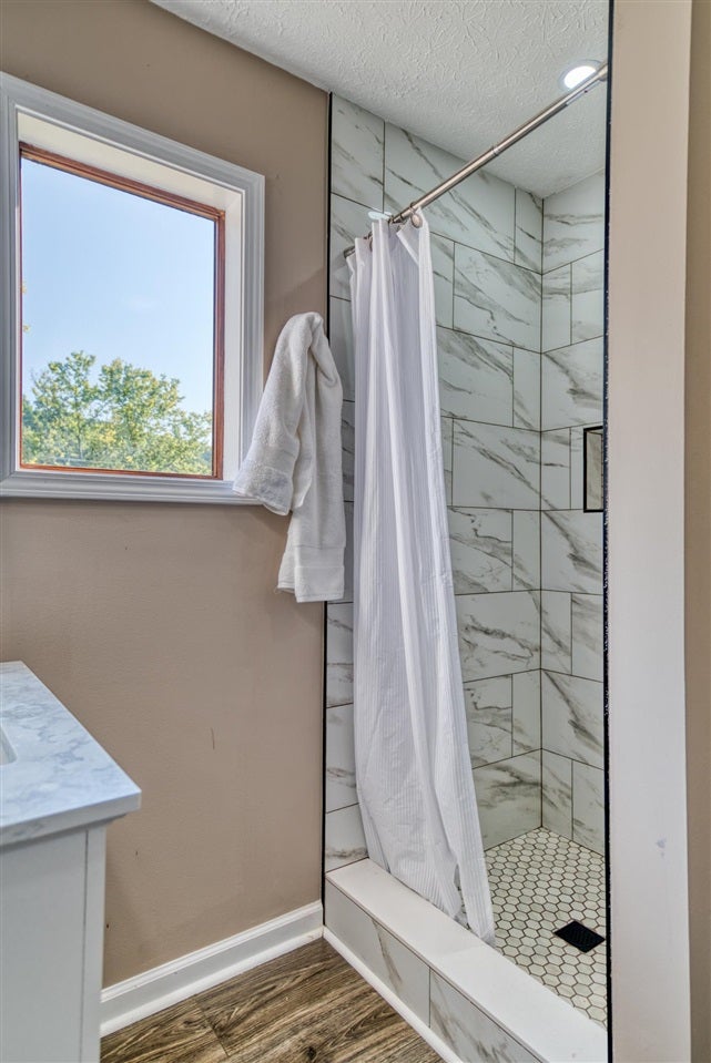2398 Lewisburg Road Russellville, KY 42276 - Photo 20 of 28 Gallery Image 20