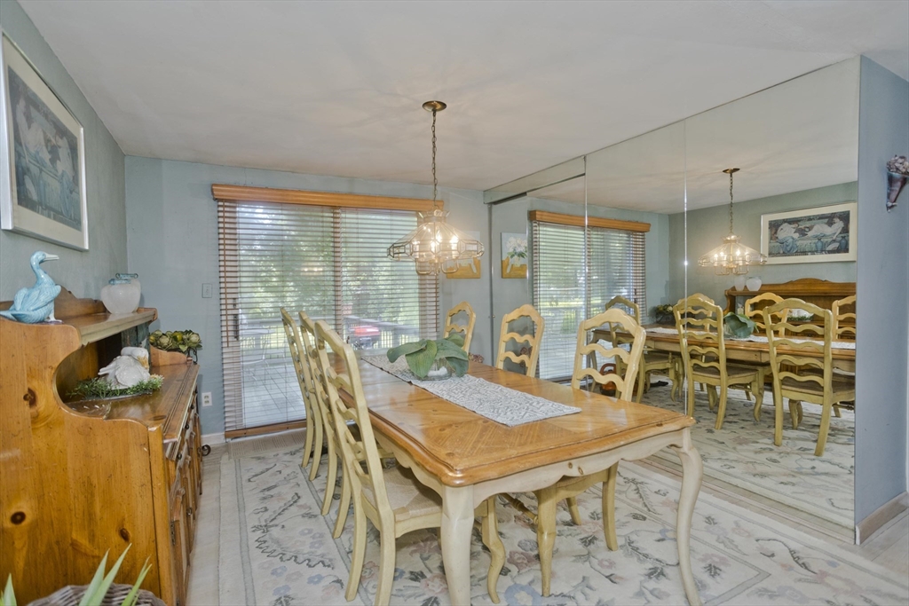 56 Santa Maria Street Springfield, MA 01104 - Photo 5 of 19