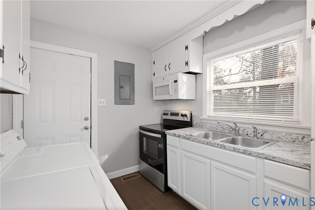 2313 Ruffin Road Richmond, VA 23234 - Photo 9 of 24 Kitchen