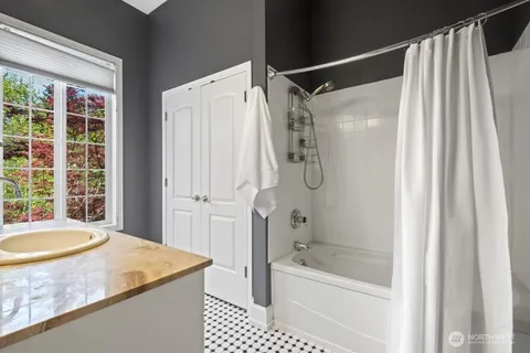 $1,745,000 | 17247 Southeast 54th Place, Bellevue, WA 98006