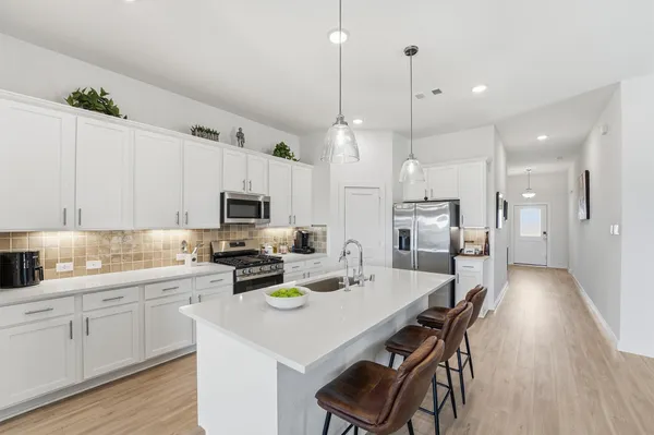 $3,000 | 8611 Pier Cove Drive, Cypress, TX 77433