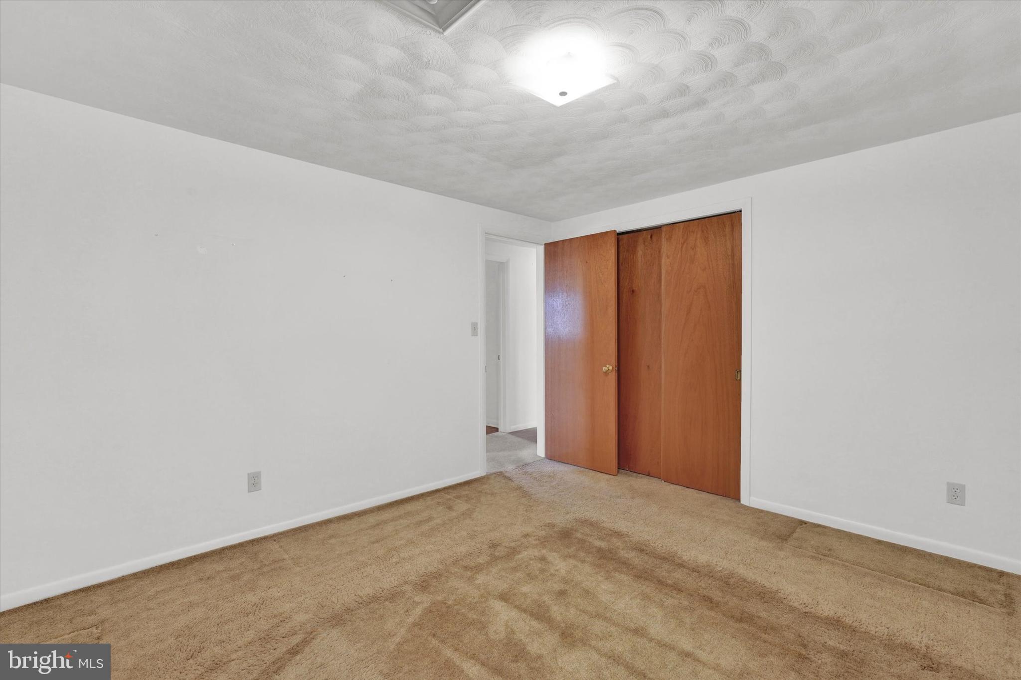 470 Maywood Road York, PA 17402 - Photo 12 of 28 Gallery Image 12