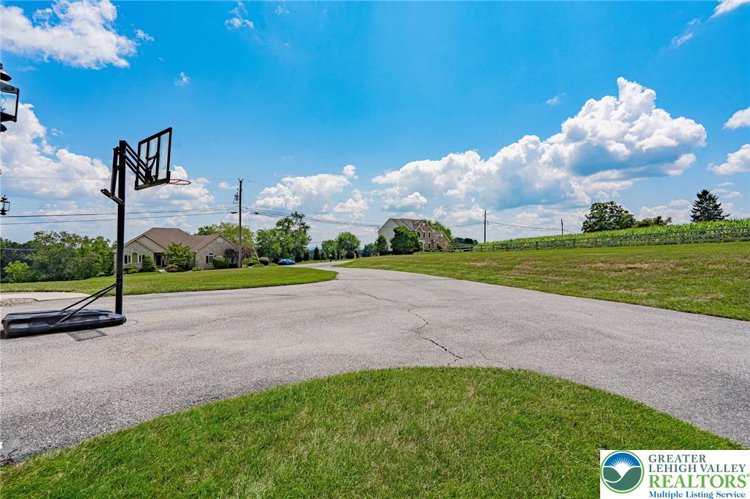 2639 Bellview Road Schnecksville, PA 18078 - Photo 8 of 71 Gallery Image 8