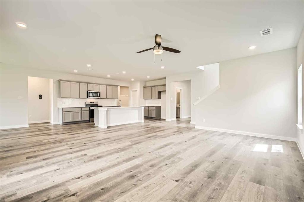 736 Vineyard Way Forney, TX 75126 - Photo 3 of 40