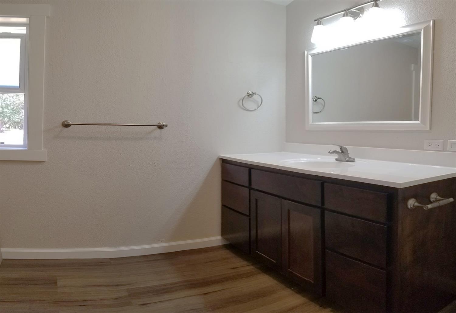 7761 Colonial Way Central Point, OR 97502 - Photo 15 of 23 Additional Photo