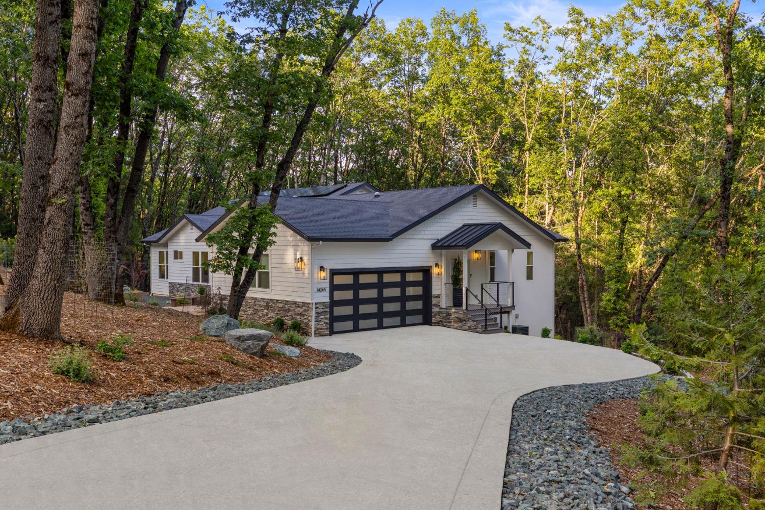 14265 Rattlesnake Ridge Drive Grass Valley, CA 95945 - Photo 37 of 99