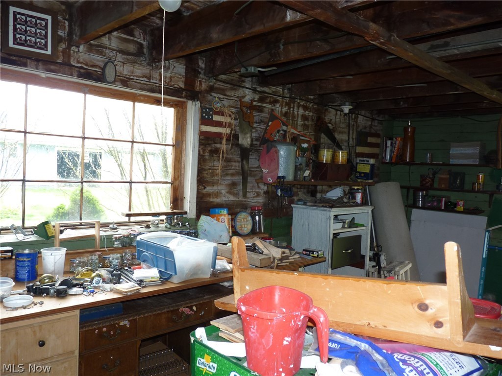3119 South Leavitt Road Southwest Warren, OH 44481 - Photo 50 of 50 Workshop inside the Granary Building.