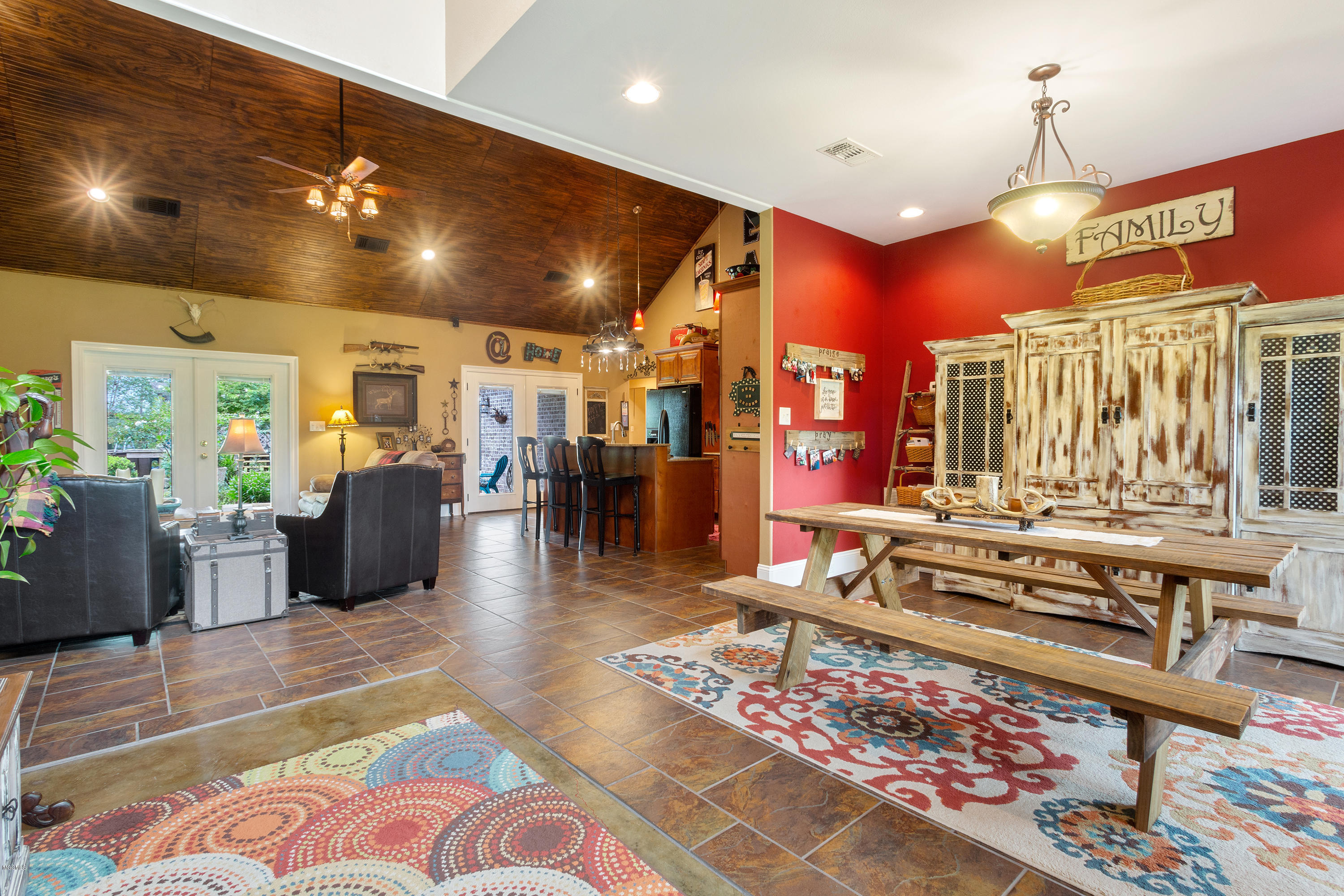 23161 Mennonite Road Gulfport, MS 39503 - Photo 4 of 43 005
