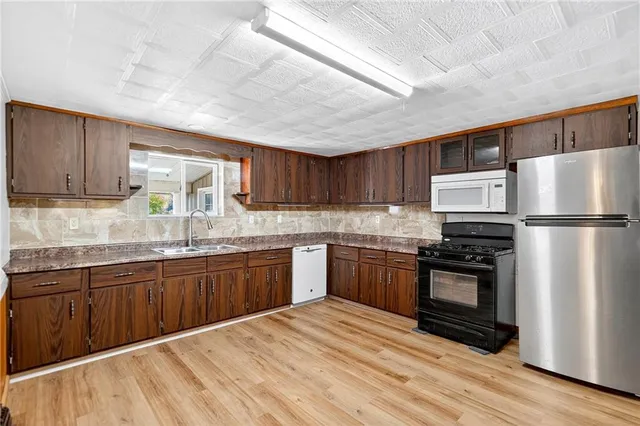 $172,000 | 603 Highway 88, Elco, PA 15434