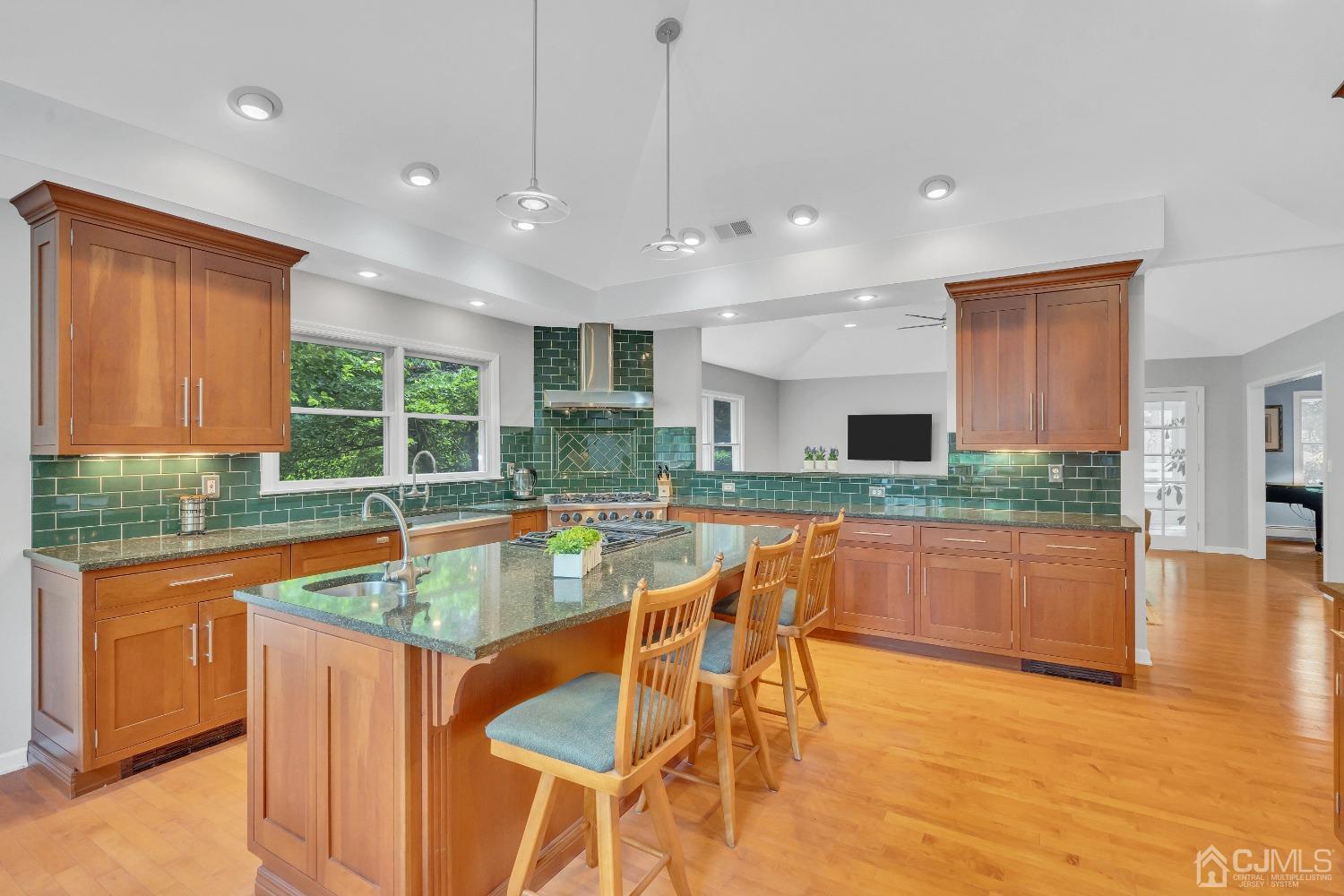 508 Red Hill Road Middletown, NJ 07748 - Photo 11 of 45