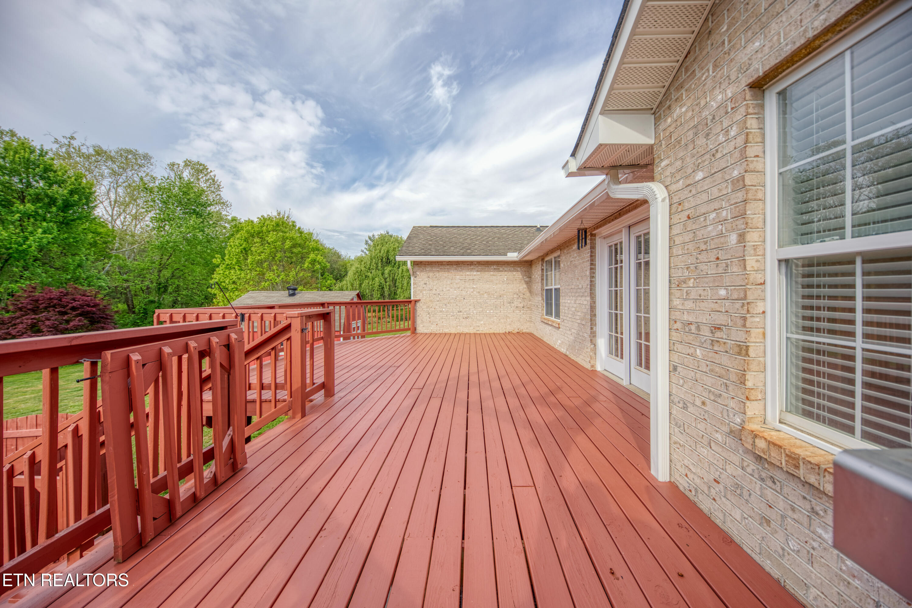 6124 Rivers Run Drive Knoxville, TN 37914 - Photo 16 of 28 Giant deck