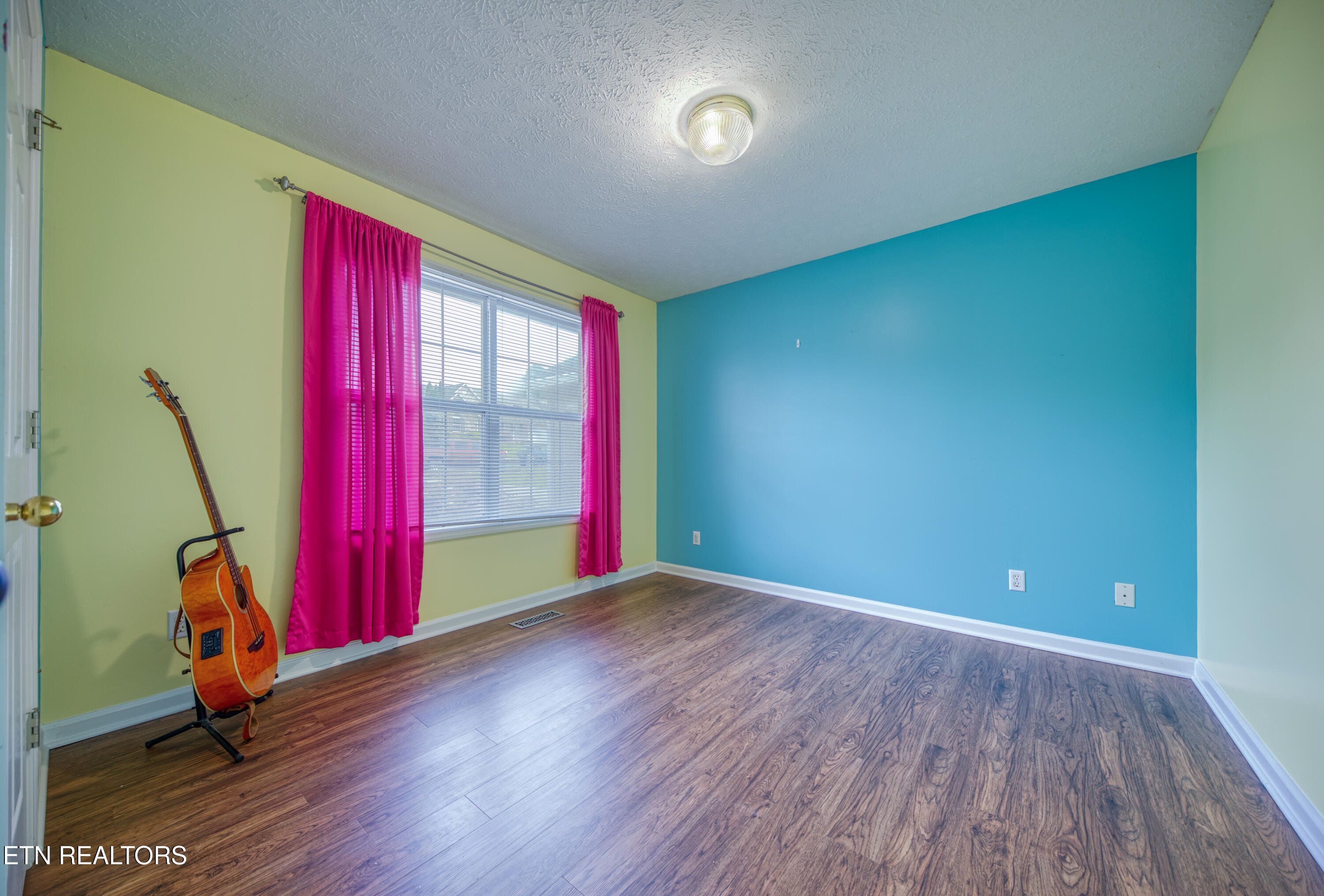 6124 Rivers Run Drive Knoxville, TN 37914 - Photo 19 of 28 Bed 3