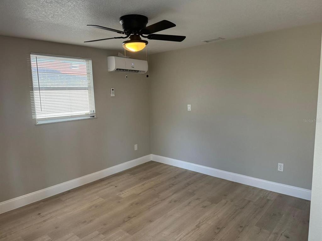 7605 Embassy Boulevard Port Richey, FL 34668 - Photo 8 of 9