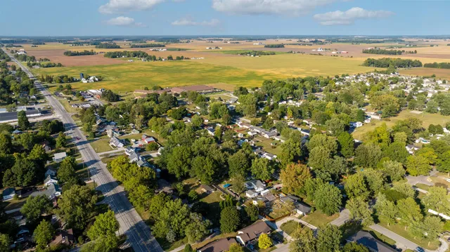 $11,570,000 | 10221 Highway 1, Ossian, IN 46777