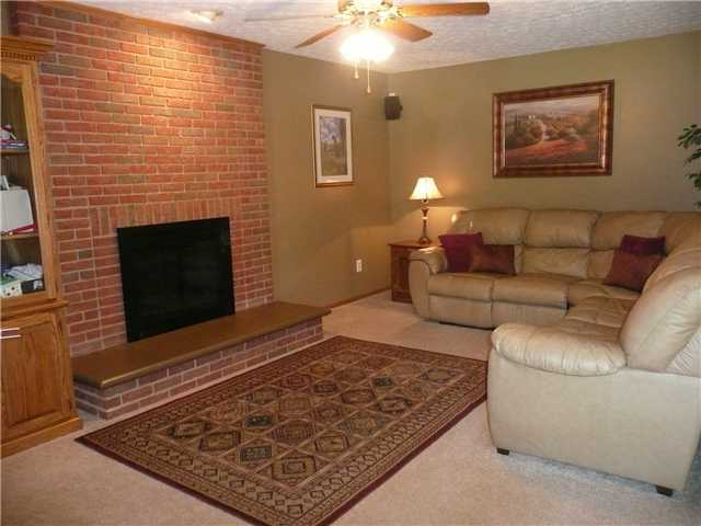 1841 South B & K Road Galena, OH 43021 - Photo 8 of 25