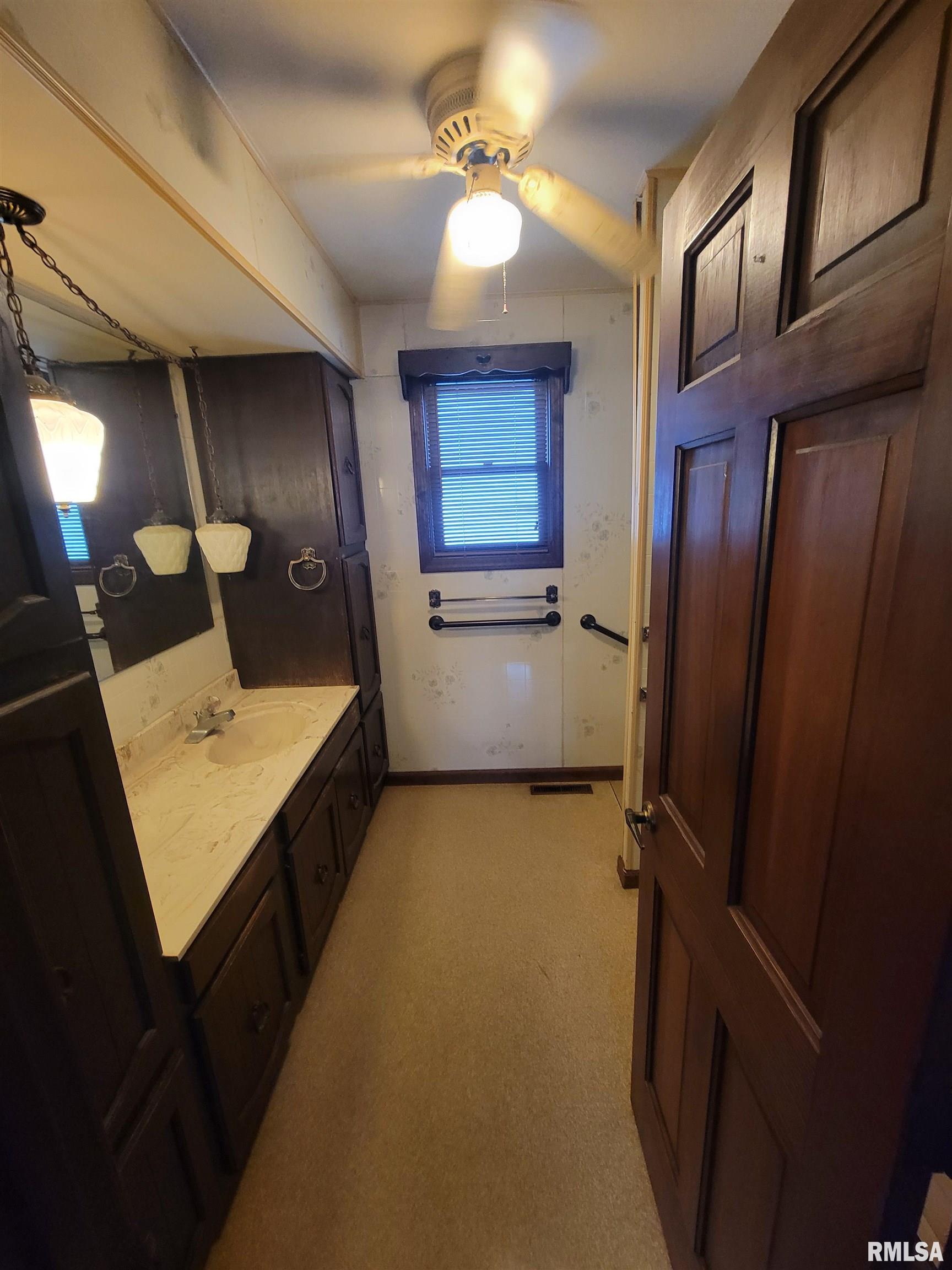332 Herman Street Pekin, IL 61554 - Photo 10 of 17