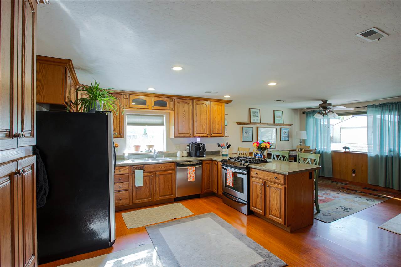 40444 Lynn Road Loon Lake, WA 99148 - Photo 9 of 33 Gallery Image 9