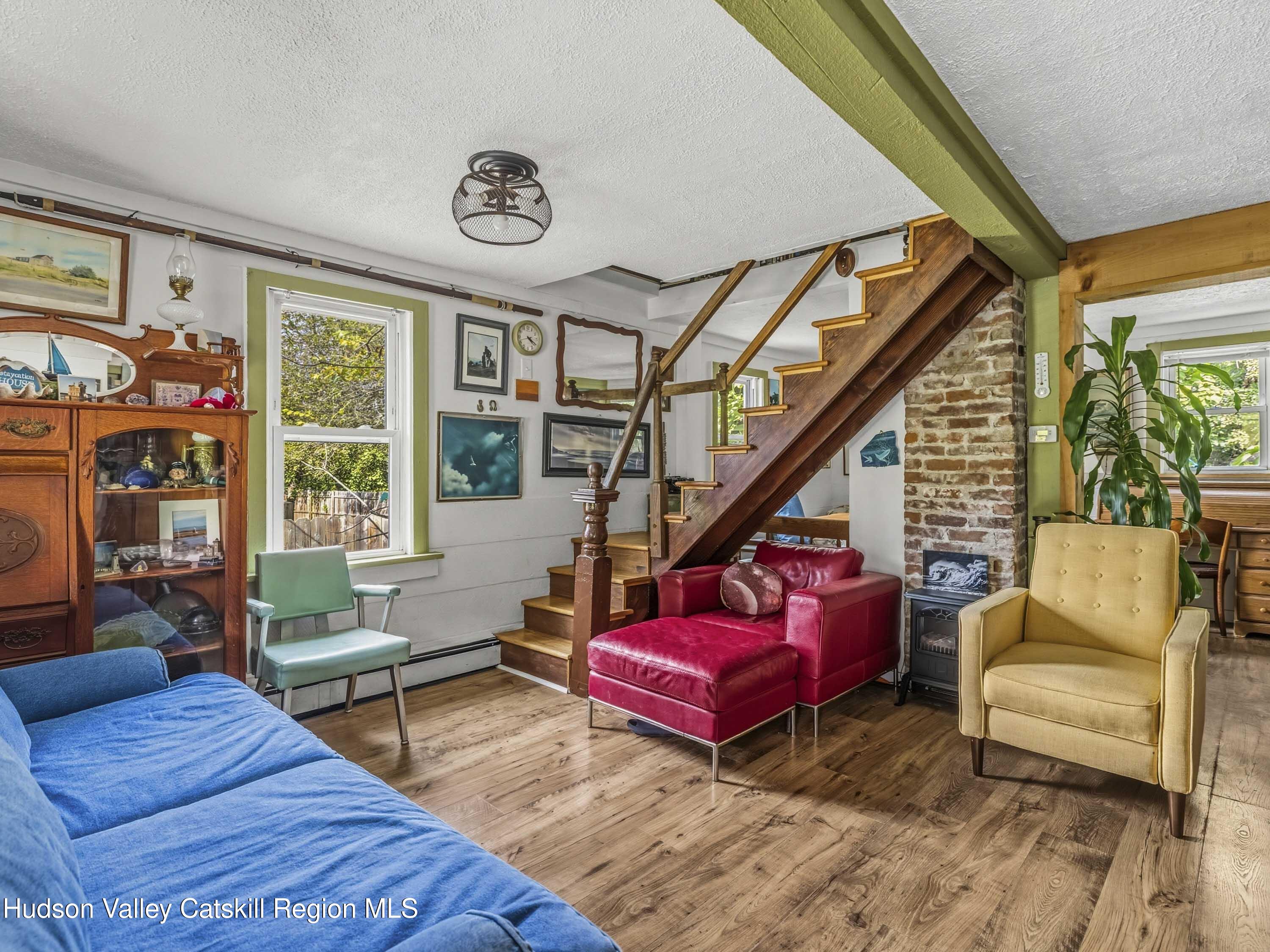 311 Spring Street Port Ewen, NY 12466 - Photo 9 of 45 311 Spring Street Connelly NY 12417-08