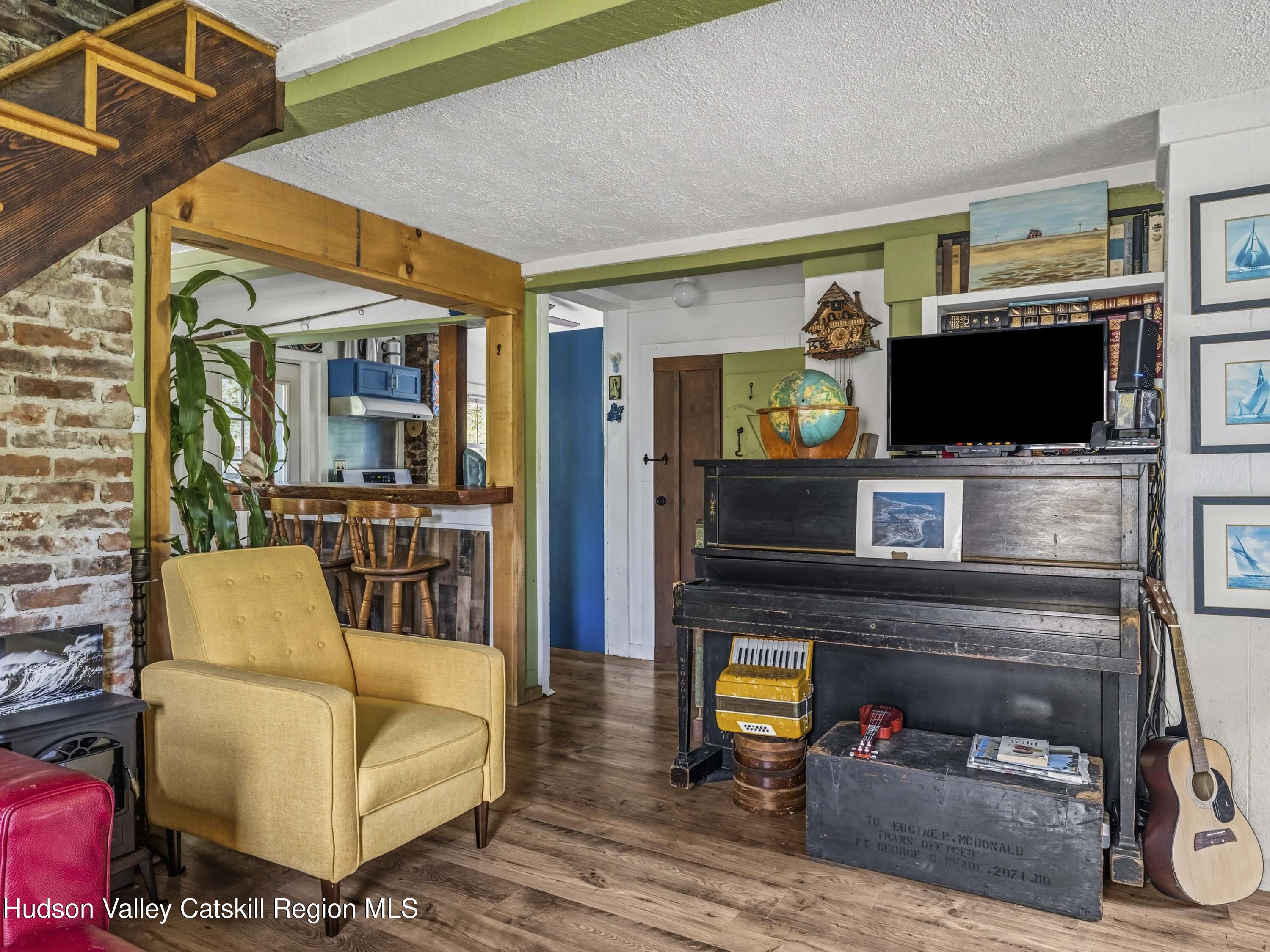 311 Spring Street Port Ewen, NY 12466 - Photo 10 of 45 311 Spring Street Connelly NY 12417-13