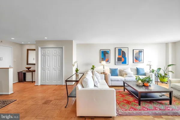 $2,950 | 5101 River Road, Unit 1904, Bethesda, MD 20816