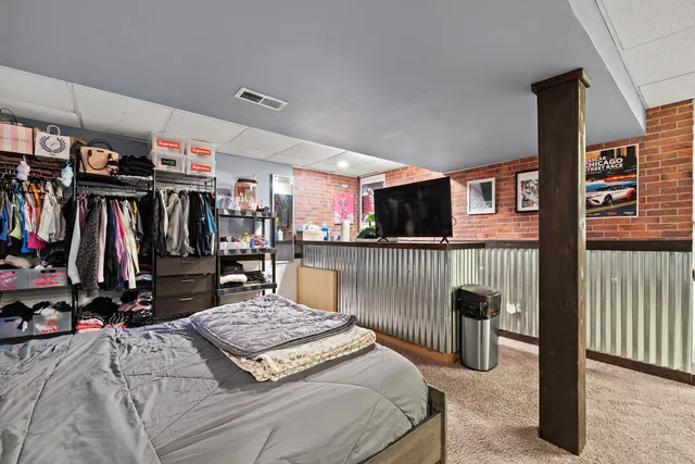 $409,900 | 56 Huntcliff Court, Fox River Grove, IL 60021