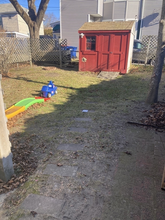 71 Sycamore Street Fairhaven, MA 02719 - Photo 11 of 21