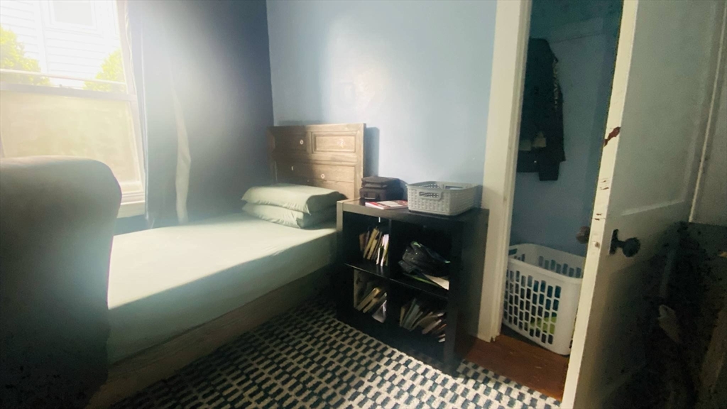 71 Sycamore Street Fairhaven, MA 02719 - Photo 15 of 21