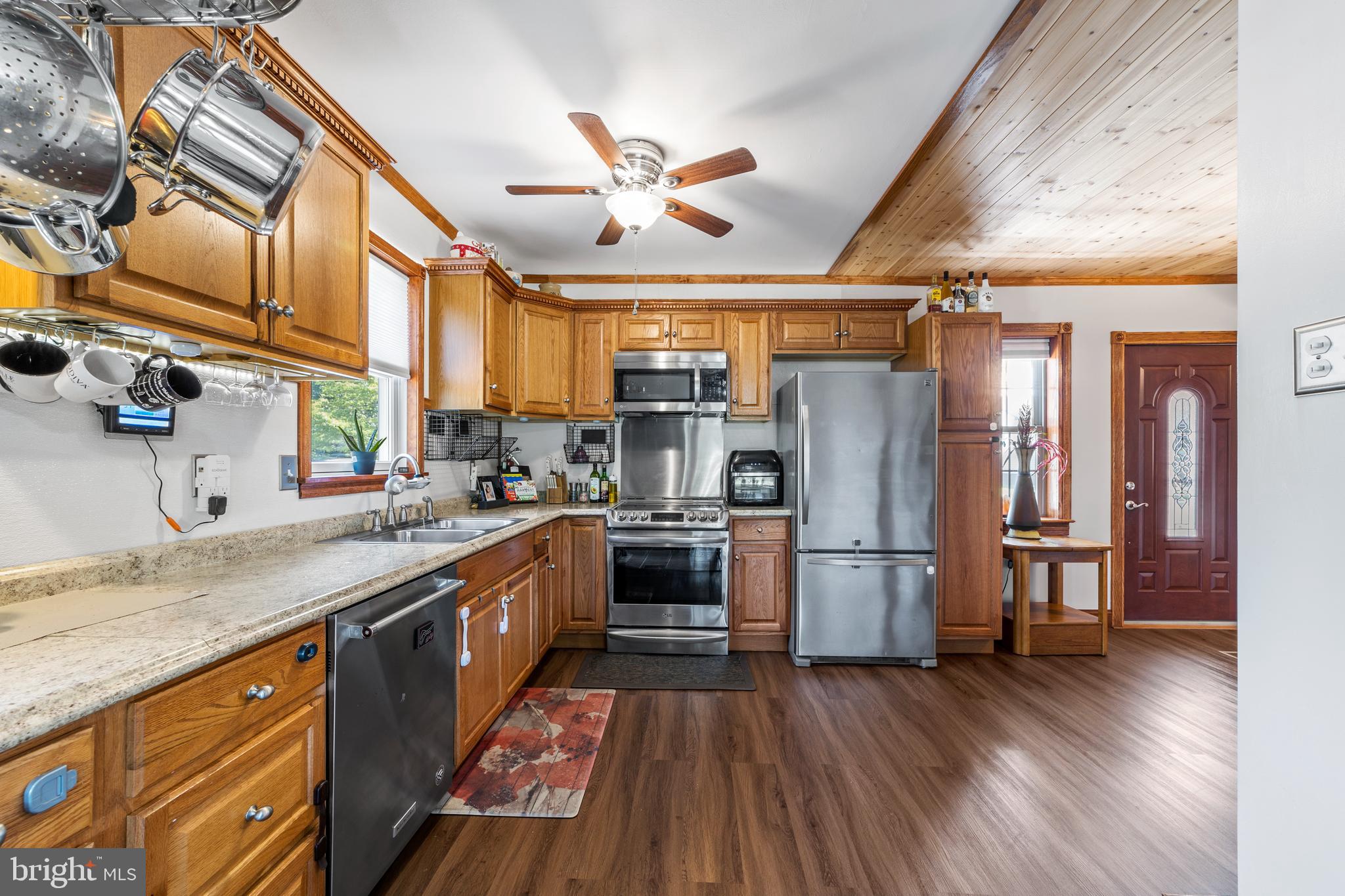 819 Newportville Road Croydon, PA 19021 - Photo 11 of 30 Gallery Image 11