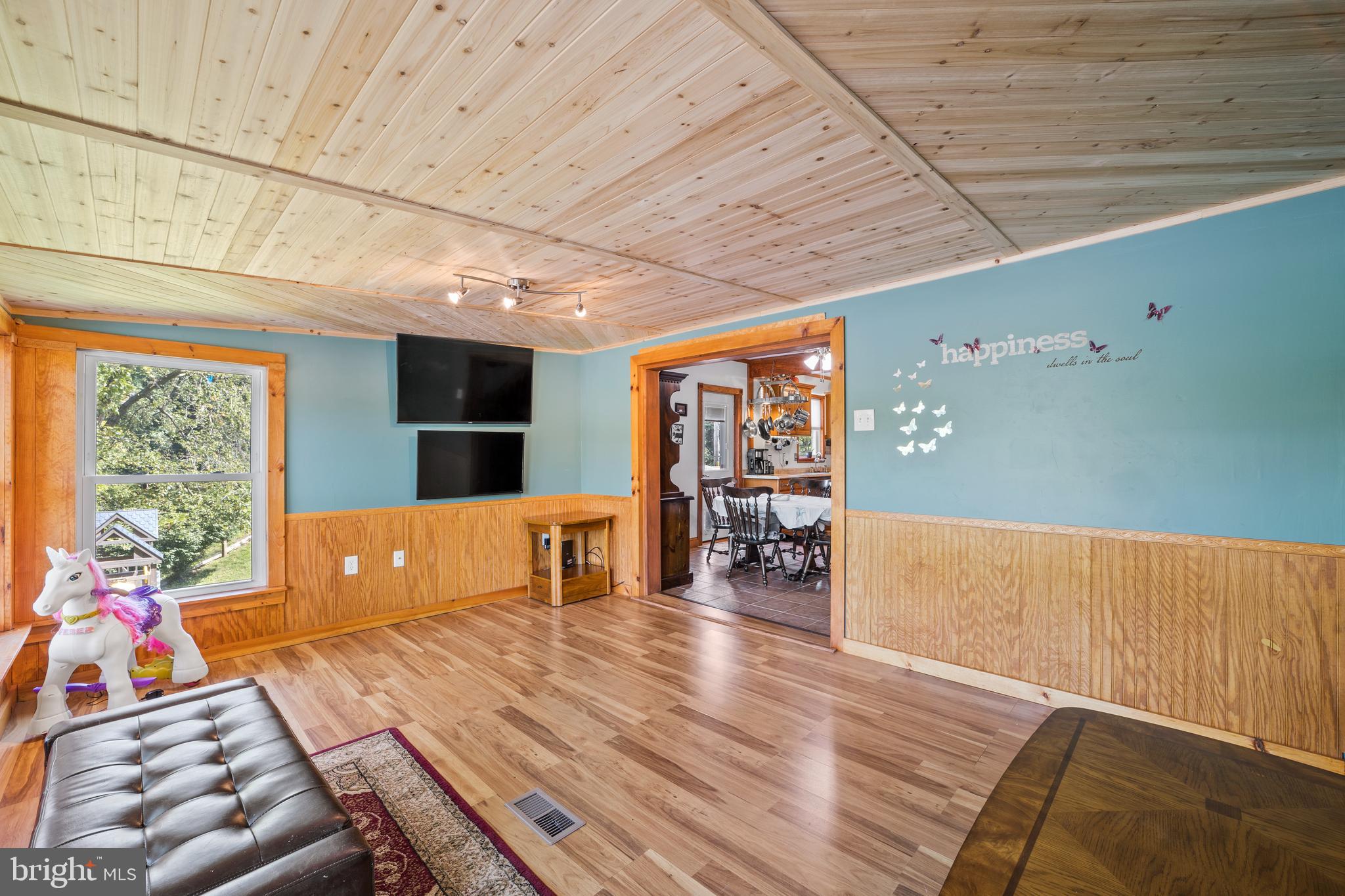 819 Newportville Road Croydon, PA 19021 - Photo 14 of 30 Gallery Image 14
