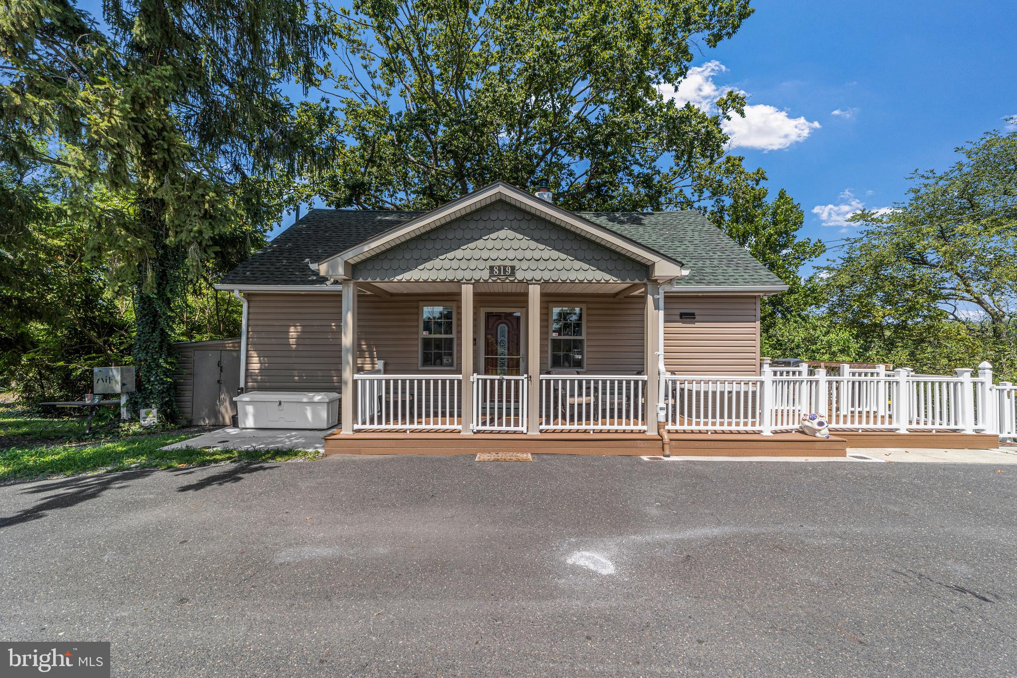 819 Newportville Road Croydon, PA 19021 - Photo 4 of 30 Gallery Image 4