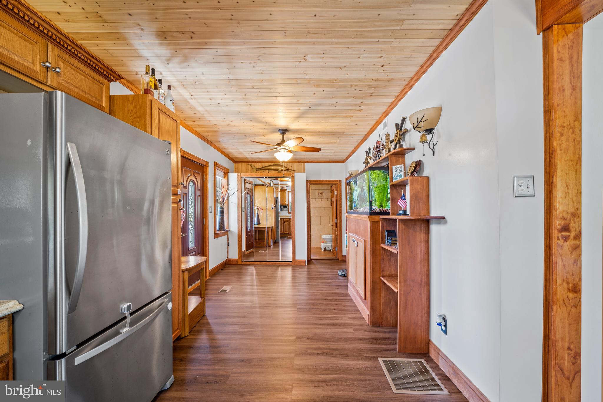 819 Newportville Road Croydon, PA 19021 - Photo 6 of 30 Gallery Image 6