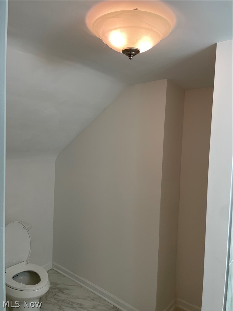 1367 South Green Road Cleveland, OH 44121 - Photo 12 of 18 Gallery Image 12