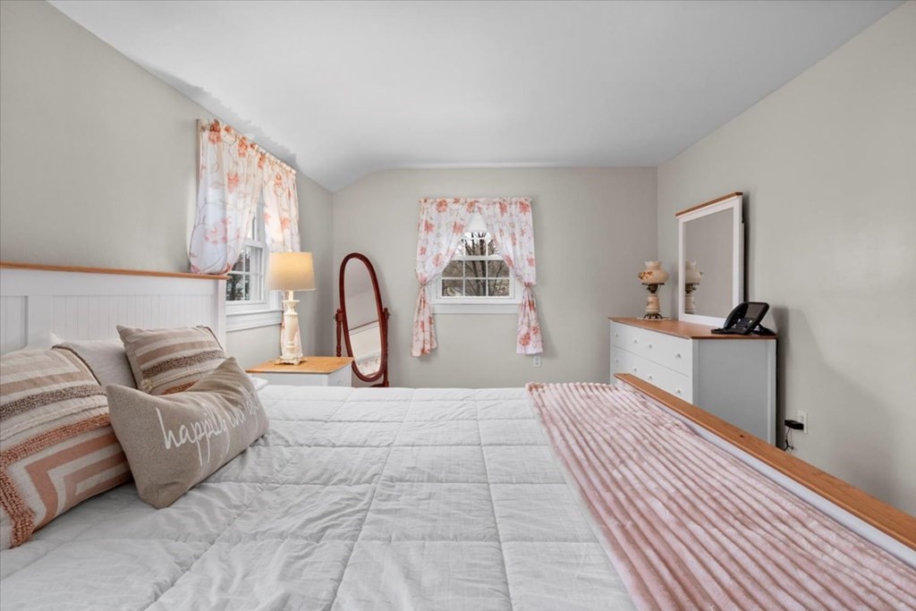 8 Robert Sproul Road Medfield, MA 02052 - Photo 17 of 42 Gallery Image 17